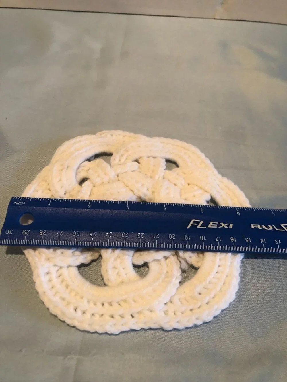 Handmade White Yarn Trivet #F54